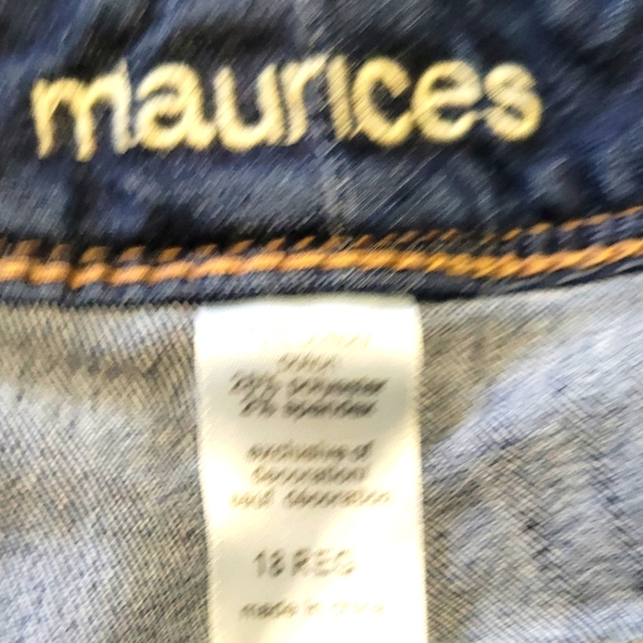 Sz 18 Maurices distress washed straight leg jeans - Picture 4 of 4